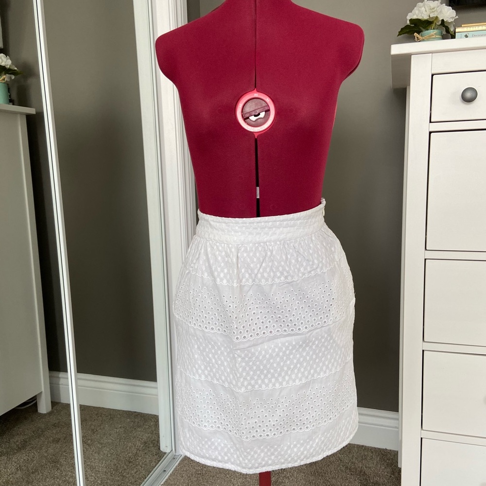 🌱2/$30 Tommy Hilfiger Eyelet Lace Skirt